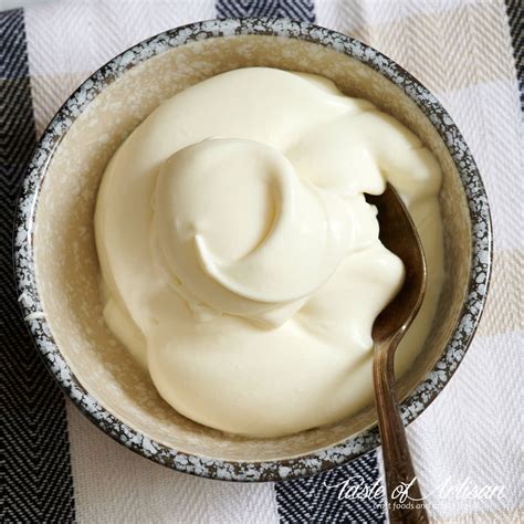 creme fraiche taste